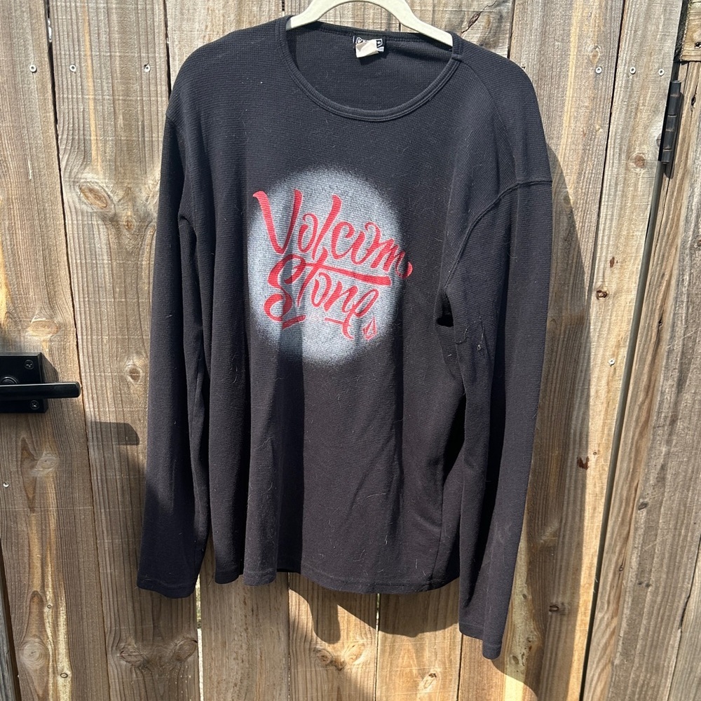 Volcom Men's Black and Red Crewneck thermal Size 2x